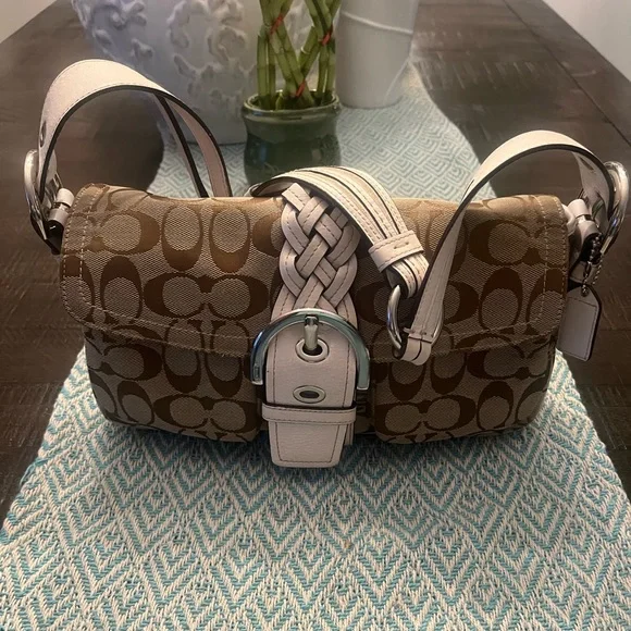 🌺Coach purse - Picture 4 of 9